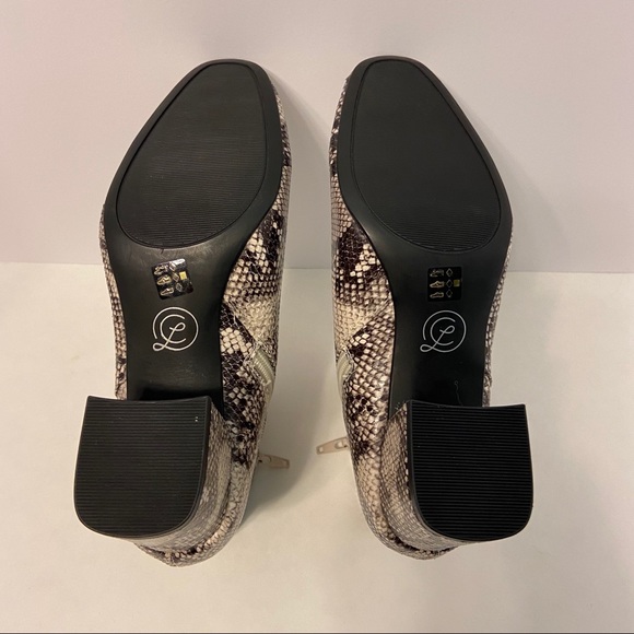 NWOT Chinese Laundry Davinna Bootie - Snake Skin - Picture 9 of 9